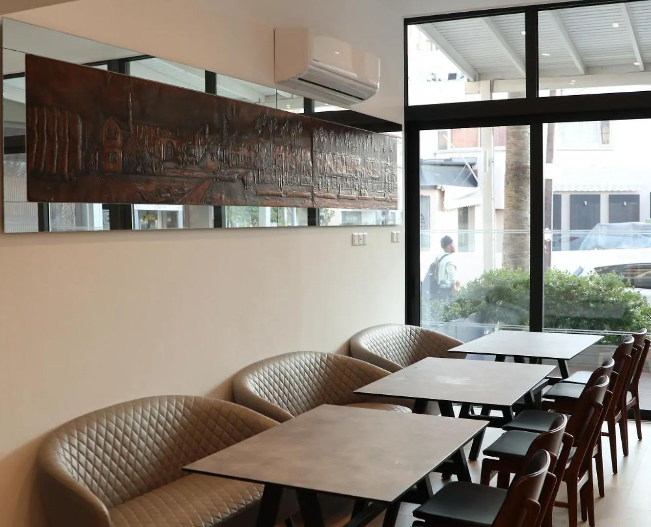 Sunflower Hotel Apartments ラルナカ 3*,
