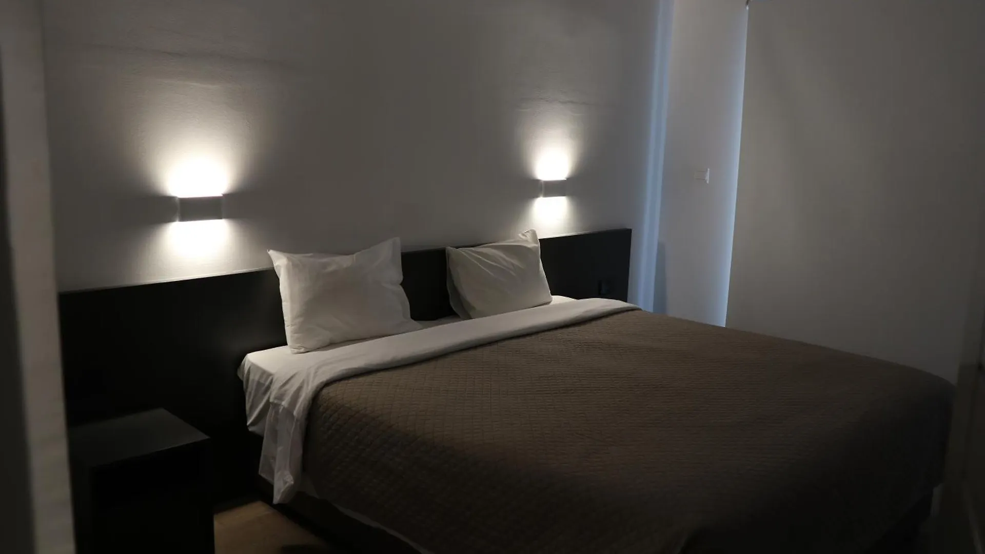 アパートホテル Sunflower Hotel Apartments ラルナカ