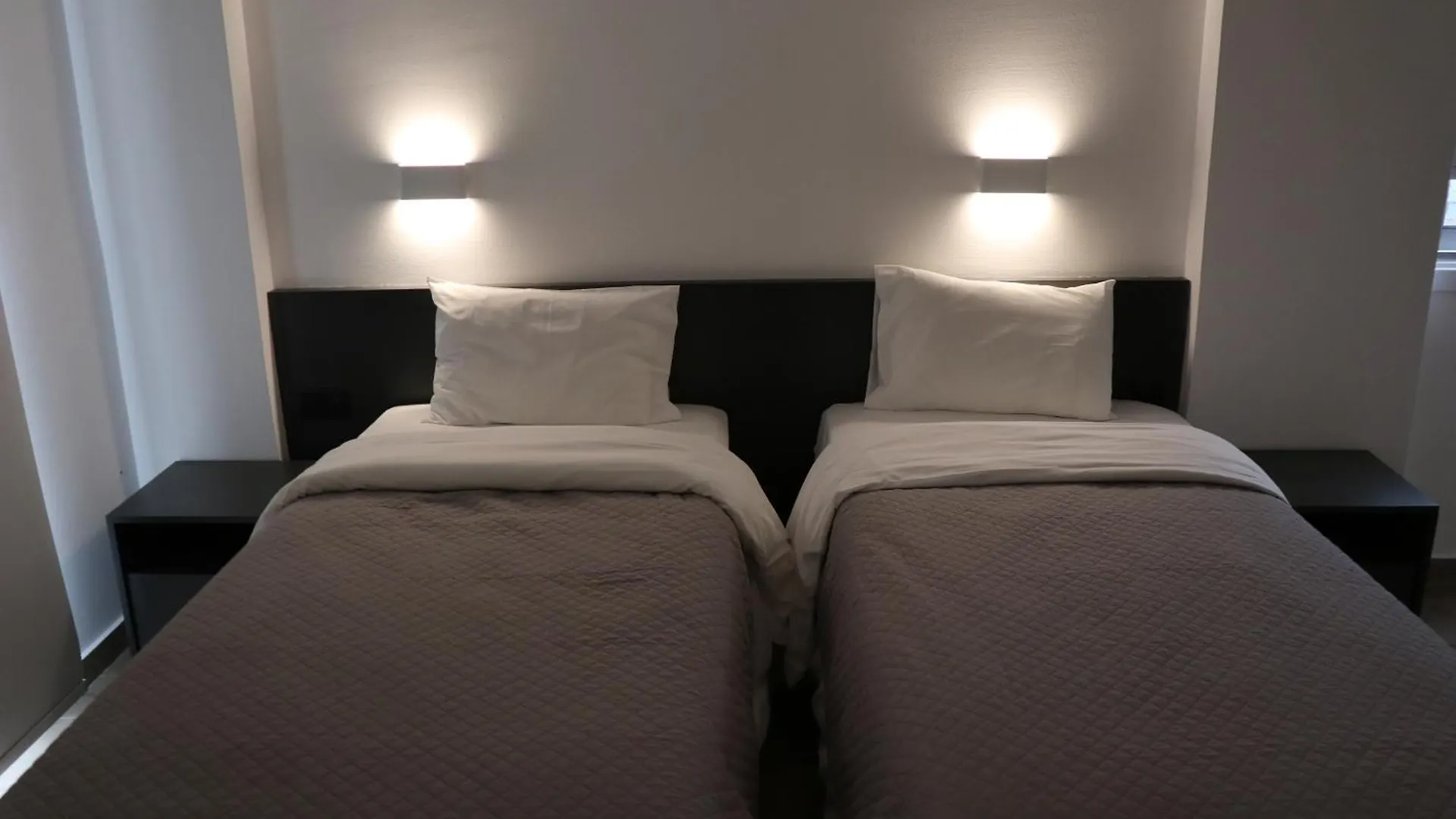 Sunflower Hotel Apartments ラルナカ アパートホテル