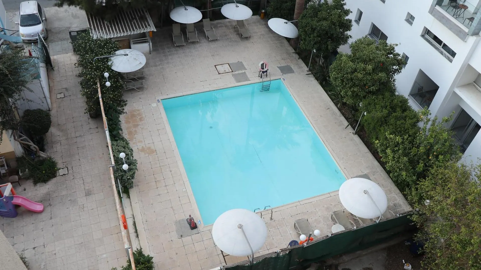 アパートホテル Sunflower Hotel Apartments ラルナカ