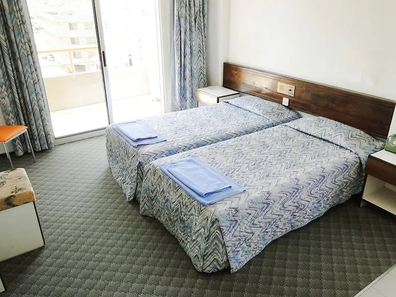 アパートホテル Sunflower Hotel Apartments ラルナカ